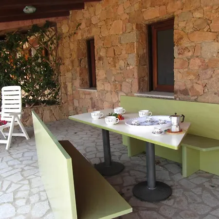 House With 2 Bedrooms In Punta Li Canneddi, Isola Rossa, With Wonderfu Apartment