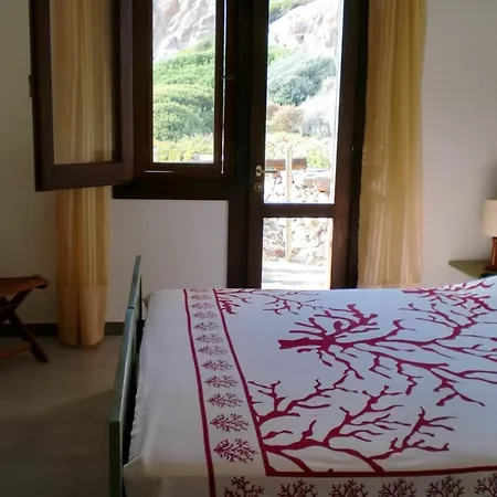 Apartment House With 2 Bedrooms In Punta Li Canneddi, Isola Rossa, With Wonderfu *