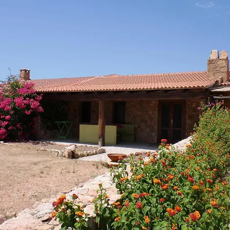 House With 2 Bedrooms In Punta Li Canneddi, Isola Rossa, With Wonderfu Apartment *